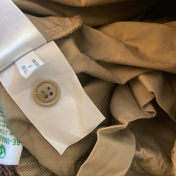 NWT J CREW 6" dock Khaki short medium - Picture 7 of 7